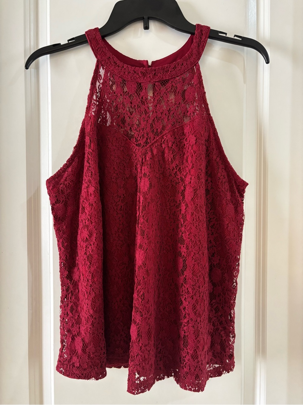 Women's Sleeveless Lace Halter Top - Burgundy
